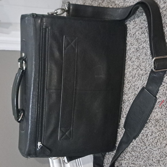 Black Leather brief case - Picture 2 of 3